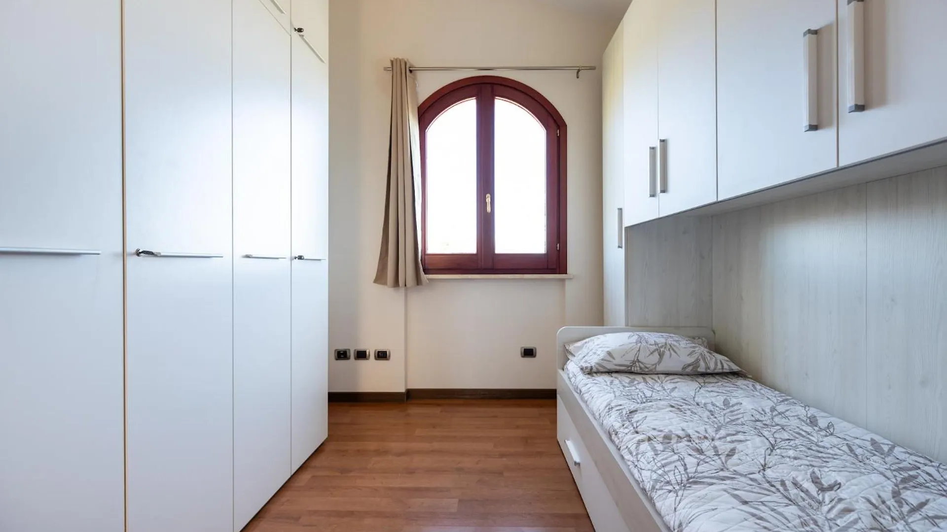 Villa Margot-Garden & Whirpool -5 Min To The Beach Quartu SantʼElena