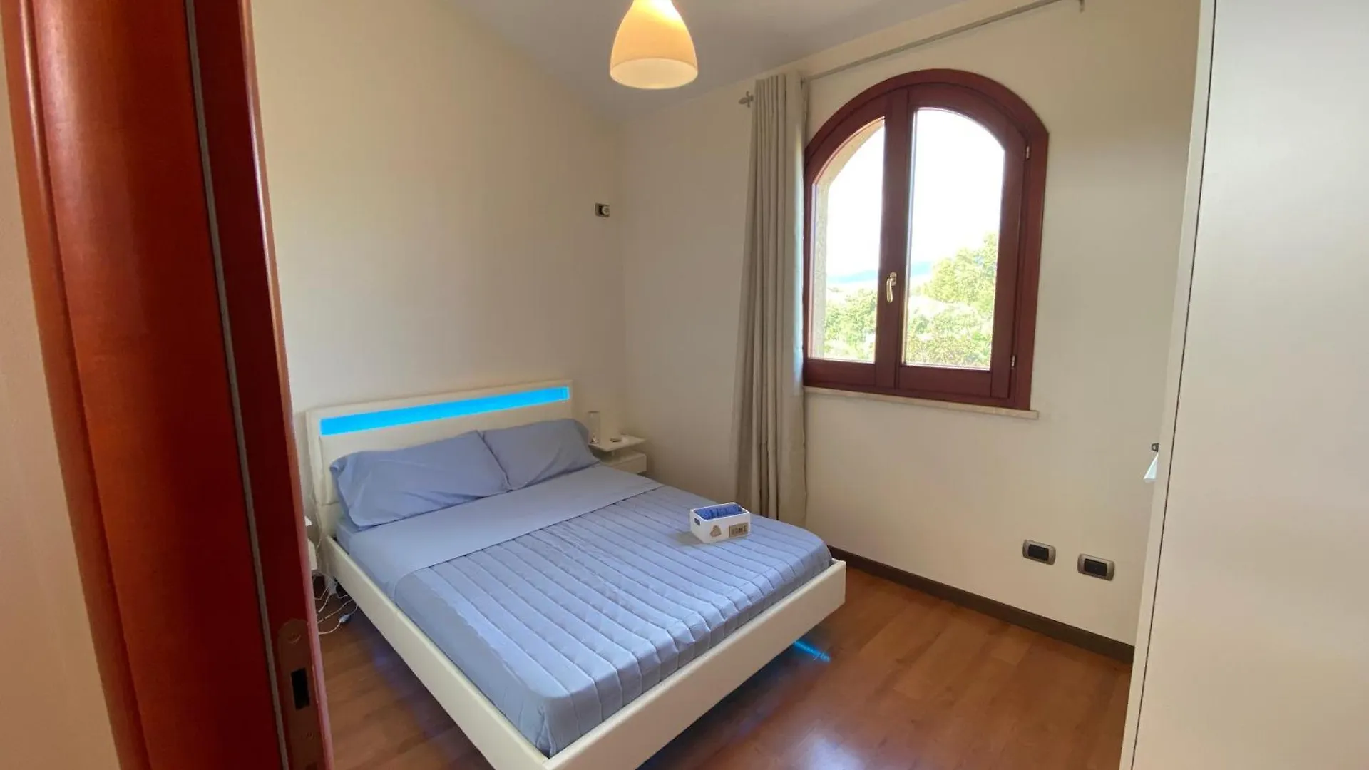 Villa Margot-Garden & Whirpool -5 Min To The Beach Quartu SantʼElena